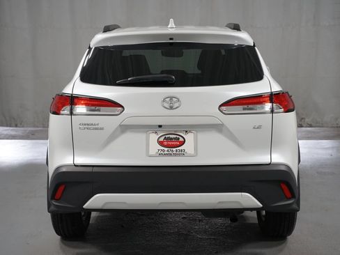Certified 2024 Toyota Corolla Cross LE FWD image 7
