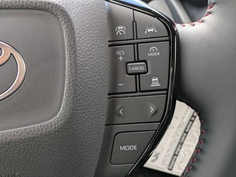 New 2025 Toyota Prius Plug-In Hybrid FWD image 30