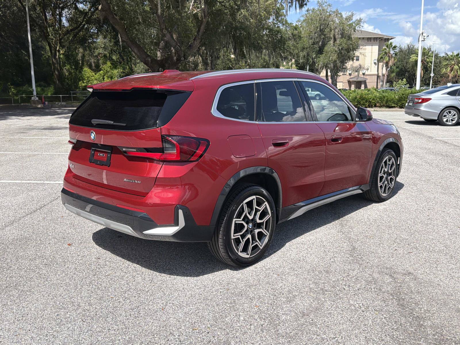 Used 2026 BMW X1 xDrive28i AWD/4WD image 4