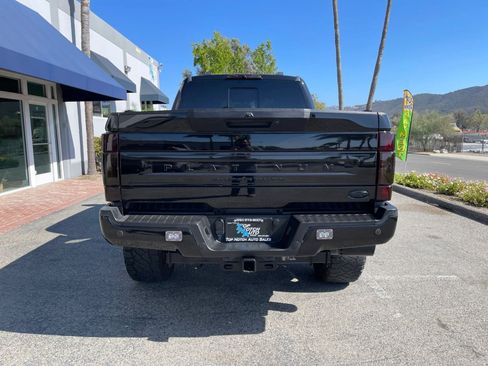Used 2020 Ford F250 Platinum w/ FX4 Off-Road Package AWD/4WD image 6