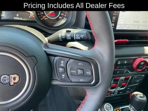Used 2024 Jeep Wrangler Unlimited Rubicon w/ Dual Top Group AWD/4WD image 12