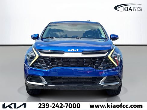 Certified 2024 Kia Sportage EX FWD image 2