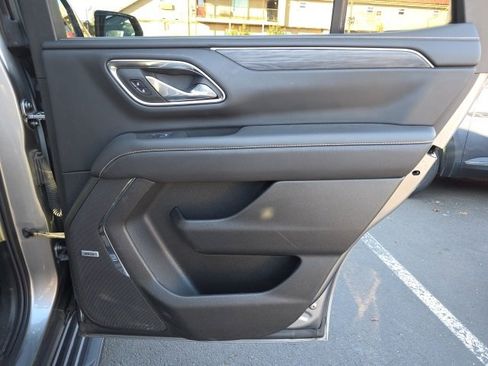 Used 2023 GMC Yukon SLT image 22