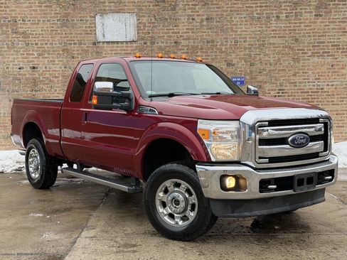 Used 2014 Ford F350 Lariat image 2