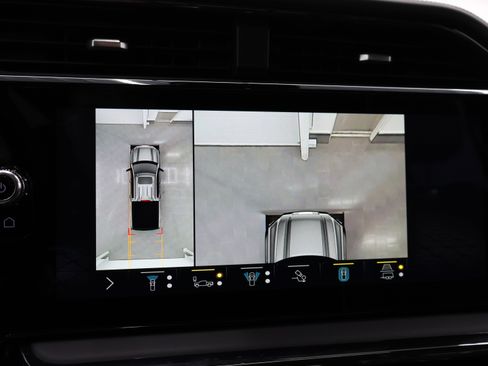 Used 2022 GMC Sierra 1500 AT4X image 18