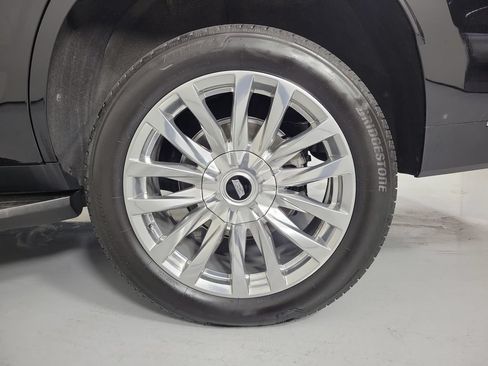 Certified 2024 Cadillac Escalade Premium Luxury AWD/4WD image 10