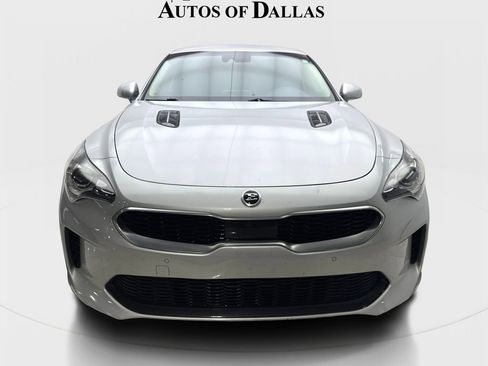 Used 2018 Kia Stinger image 3
