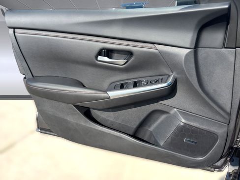 New 2025 Nissan Sentra SR w/ SR Premium Package image 14