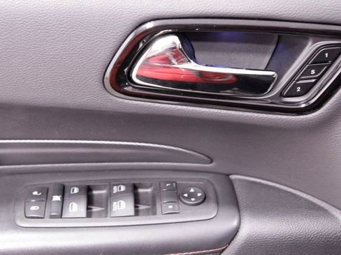 Used 2025 Dodge Durango GT image 25