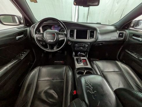 Used 2023 Dodge Charger SXT w/ Plus Group RWD image 13