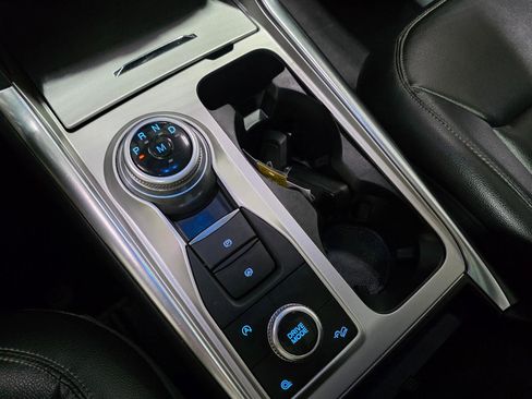 Used 2020 Ford Explorer XLT w/ Equipment Group 202A image 40