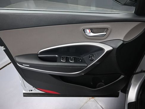 Used 2018 Hyundai Santa Fe Sport FWD image 21