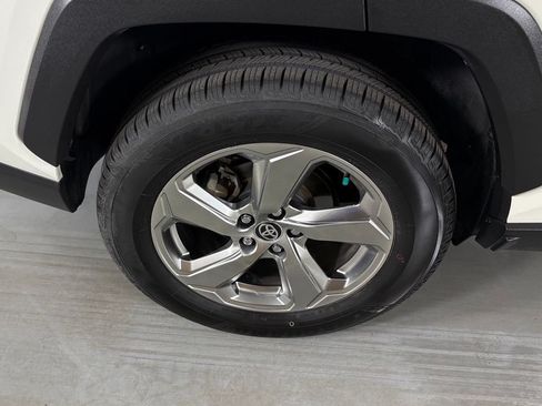 Used 2021 Toyota RAV4 XLE Premium AWD/4WD image 11