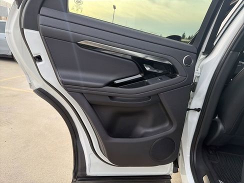 Used 2022 Land Rover Range Rover Evoque R-Dynamic S image 15