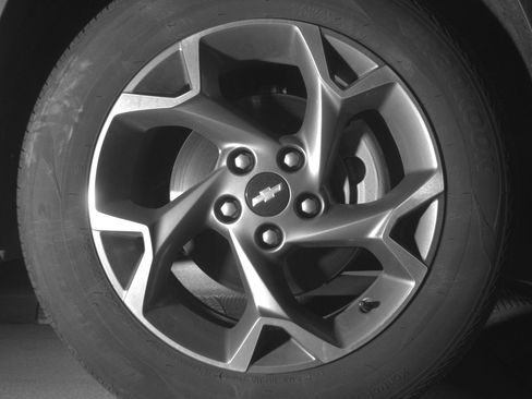Used 2025 Chevrolet Trax LT w/ LT Convenience Package FWD image 13