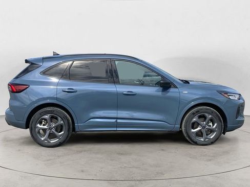 Certified 2024 Ford Escape ST-Line w/ Tech Pack #1 AWD/4WD image 5