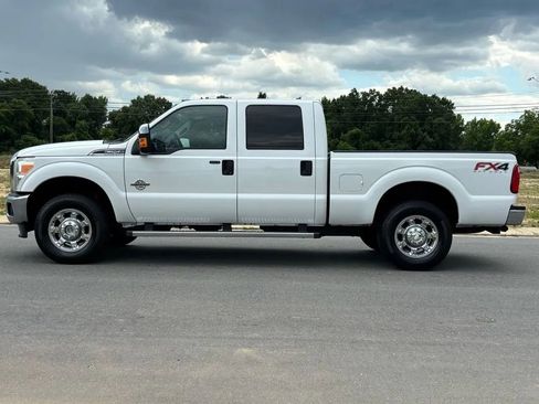 Used 2014 Ford F250 XLT w/ XLT Premium Package AWD/4WD image 7
