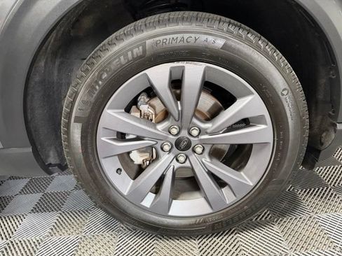 Used 2023 Ford Explorer XLT w/ Equipment Group 202A AWD/4WD image 44