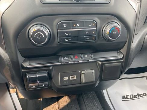 Used 2021 Chevrolet Silverado 1500 Custom w/ Custom Max Trailering Package image 11