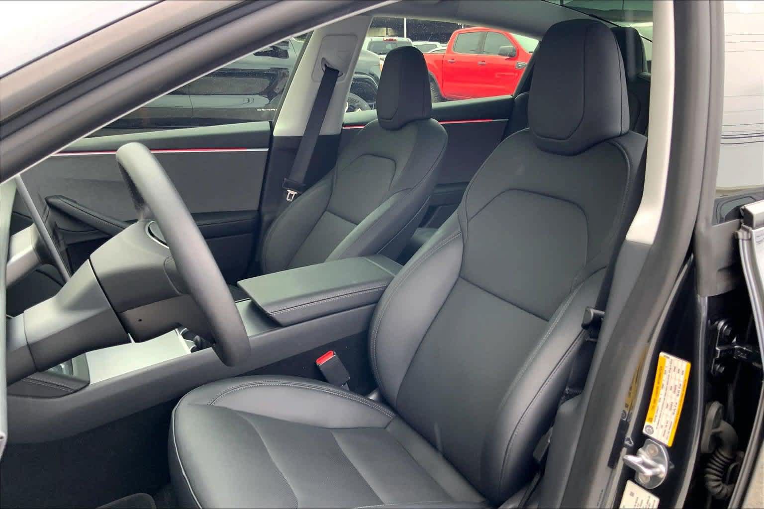 Used 2025 Tesla Model 3 RWD image 11