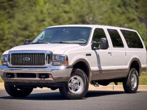 Used 2000 Ford Excursion Limited AWD/4WD image 2