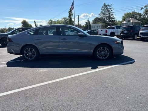 Used 2024 Honda Accord EX-L image 6