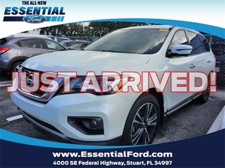 Used 2019 Nissan Pathfinder Platinum image 1