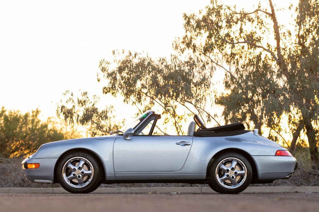 Used 1995 Porsche 911 Cabriolet image 11