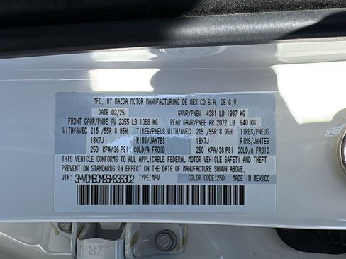 Used 2025 MAZDA CX-30 AWD 2.5 S w/ Preferred Package image 12