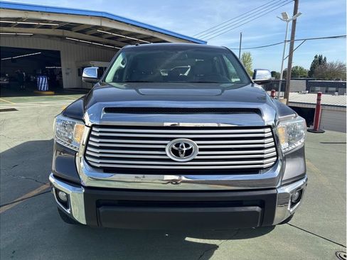 Used 2017 Toyota Tundra Limited w/ Limited Premium Package image 3