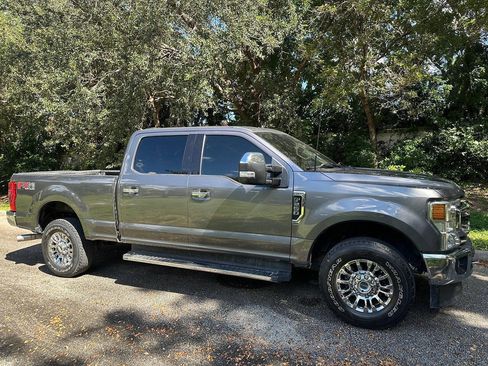 Used 2021 Ford F250 XLT w/ XLT Premium Package AWD/4WD image 9