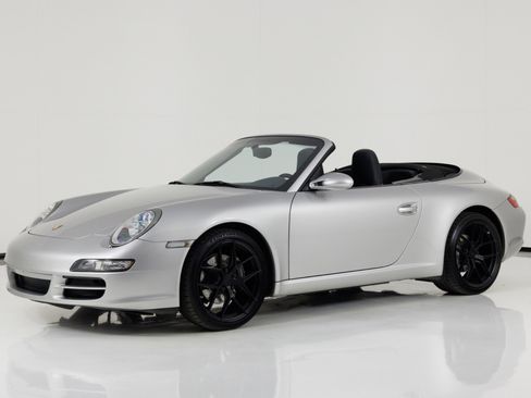Used 2008 Porsche 911 Carrera RWD image 3