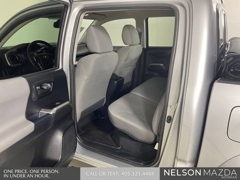 Used 2017 Toyota Tacoma SR5 w/ Tow Package RWD image 13