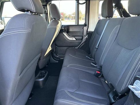 Used 2018 Jeep Wrangler Unlimited Sahara w/ Dual Top Group image 11