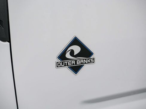 Certified 2025 Ford Bronco Sport Outer Banks w/ Outer Banks Tech Package+ AWD/4WD image 11