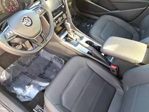 Used 2020 Volkswagen Passat 2.0T SE image 15