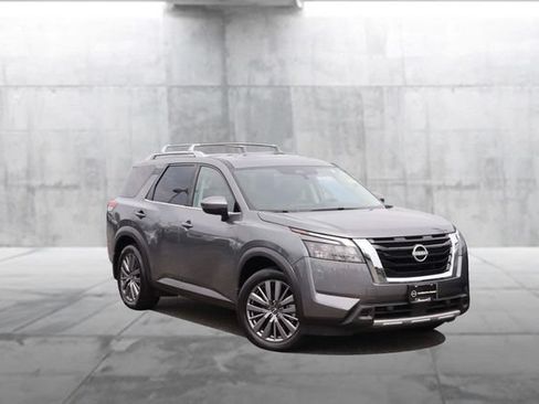 Certified 2025 Nissan Pathfinder SL w/ SL Premium Package FWD image 2