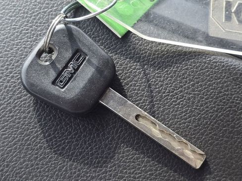 Used 2018 GMC Sierra 1500 SLE w/ SLE Value Package image 38