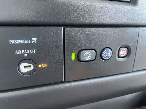 Used 2016 Chevrolet Express 2500 LT w/ LT Preferred Equipment Group RWD image 27