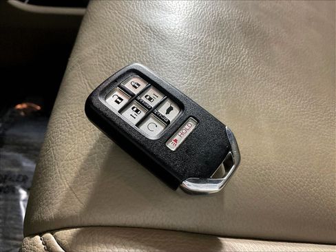 Used 2024 Honda Odyssey EX-L image 36