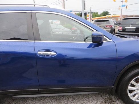 Used 2020 Nissan Rogue SV AWD/4WD image 42