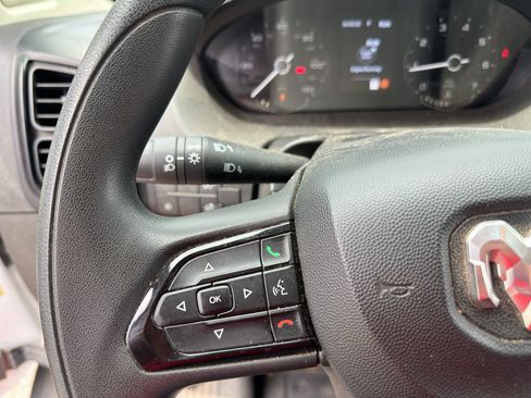 Used 2024 RAM ProMaster 2500 w/ Convenience Group FWD image 18