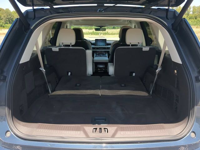Used 2024 Lincoln Aviator Black Label w/ Dynamic Handling Package AWD/4WD image 12