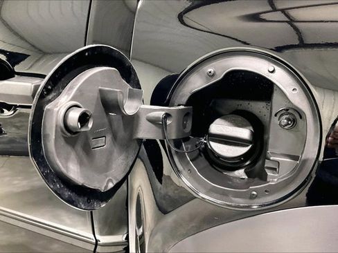 Certified 2024 Toyota Tacoma TRD Off-Road image 44