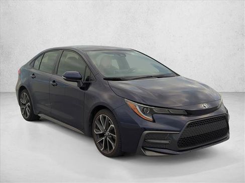 Used 2021 Toyota Corolla SE FWD image 3