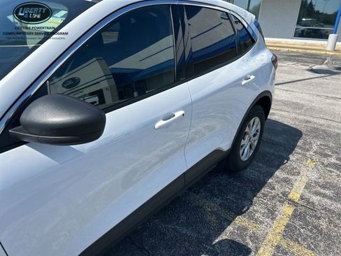 Used 2023 Ford Escape Active AWD/4WD image 3