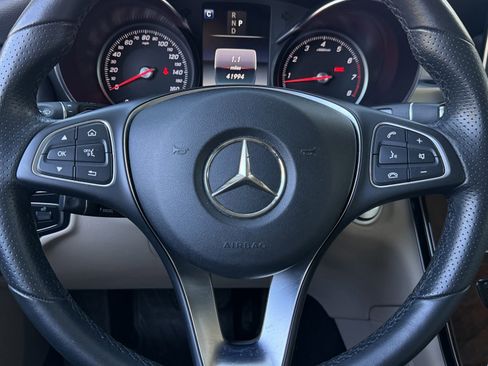 Used 2018 Mercedes-Benz GLC 300 image 7