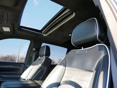 Used 2024 GMC Sierra 1500 AT4X image 18