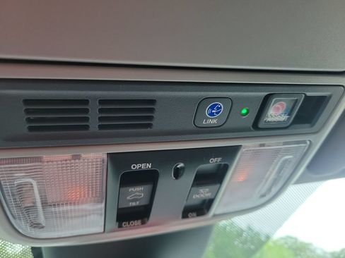 Used 2024 Honda Odyssey Touring image 37