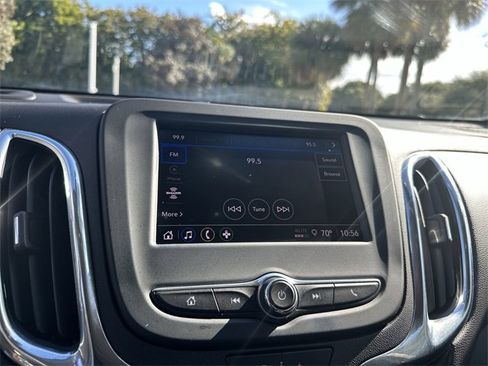 Used 2023 Chevrolet Equinox LT image 12